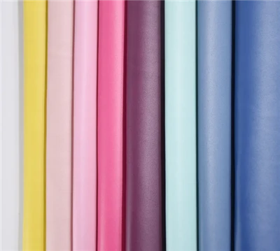 Hurtownia produktów fabrycznych ze sztucznej skóry Pu 0.5mm Spunlace Pu Podszewka Syntetyczna skóra do materiału do produkcji obuwia